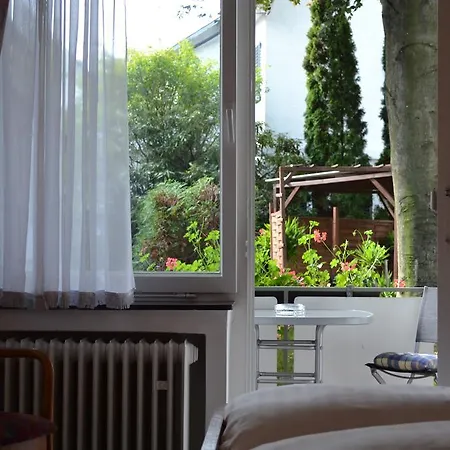 Hotel Pension Garni Hofgarten Hotel 2*
