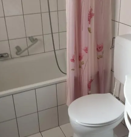 Hotel Pension Garni Hofgarten 2*