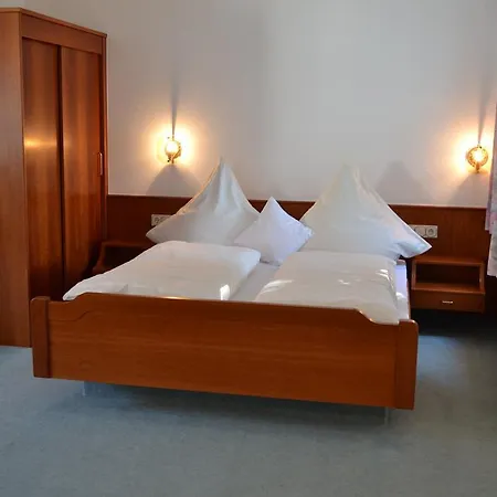 Hotel Hotel Pension Garni Hofgarten 2*