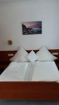 Hotel Pension Garni Hofgarten Hotel